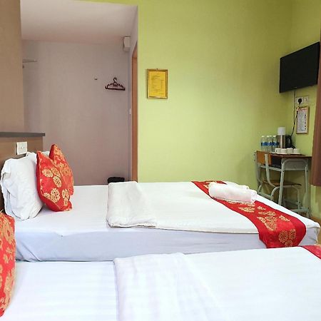 Oyo 90964 Melody 88 Inn Miri Extérieur photo