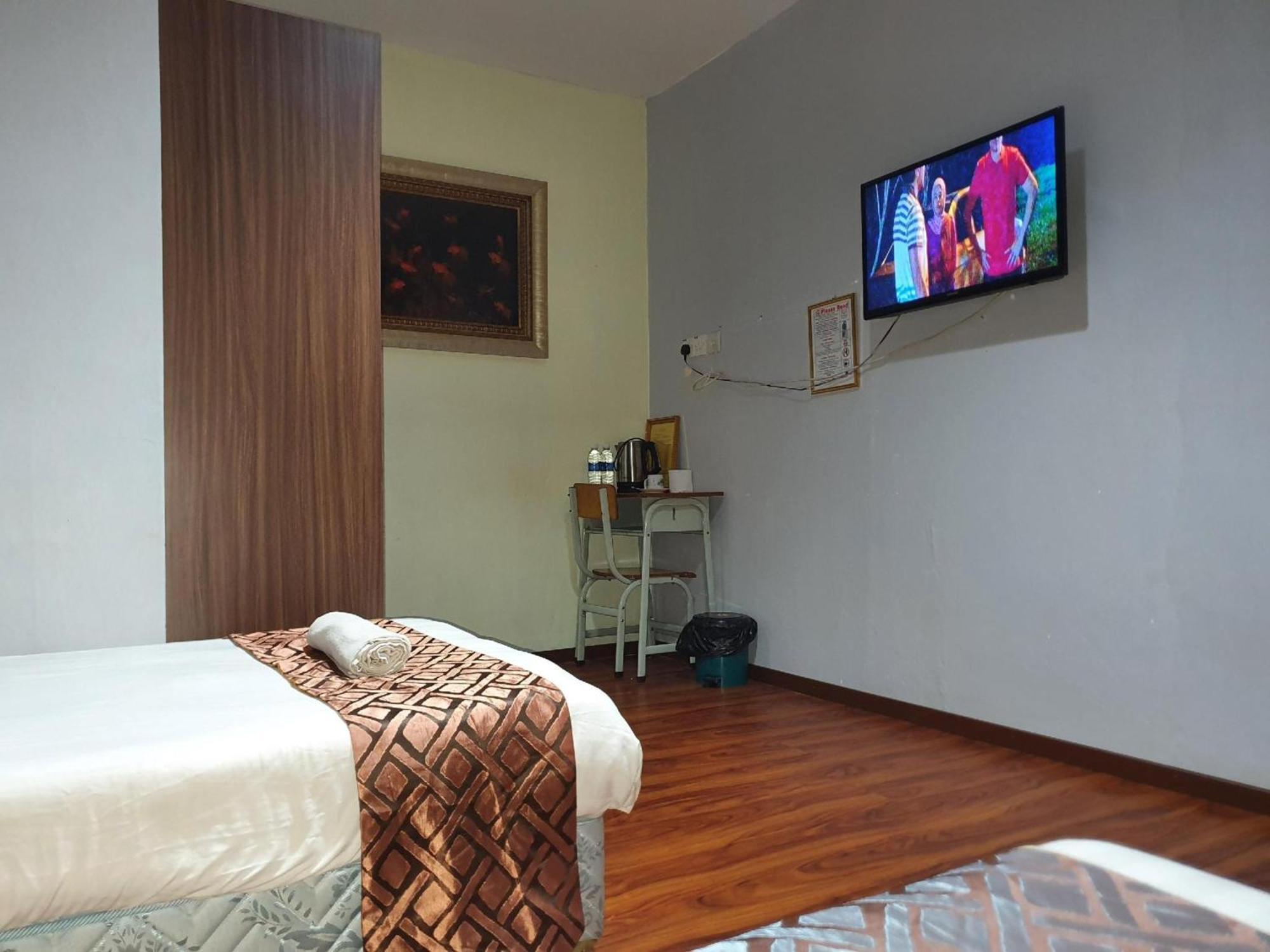 Oyo 90964 Melody 88 Inn Miri Extérieur photo