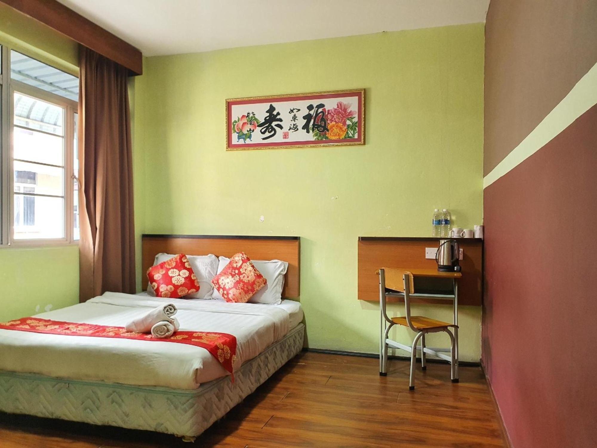 Oyo 90964 Melody 88 Inn Miri Extérieur photo