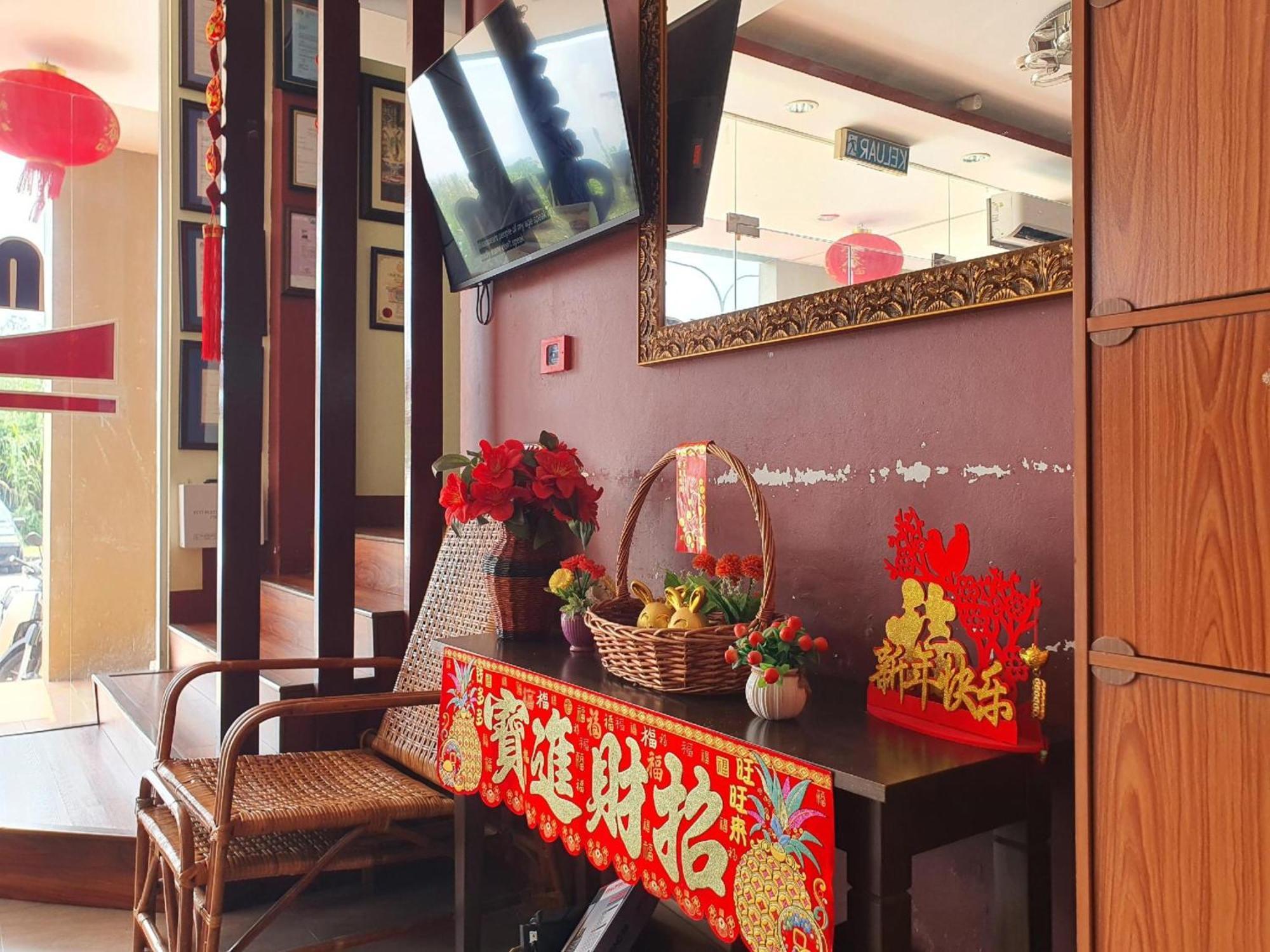 Oyo 90964 Melody 88 Inn Miri Extérieur photo